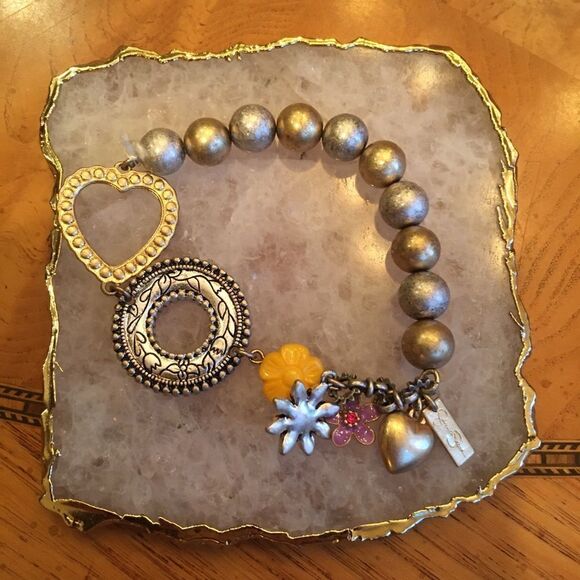 JESSICA SIMPSON Charm Bracelet - Picture 5 of 16